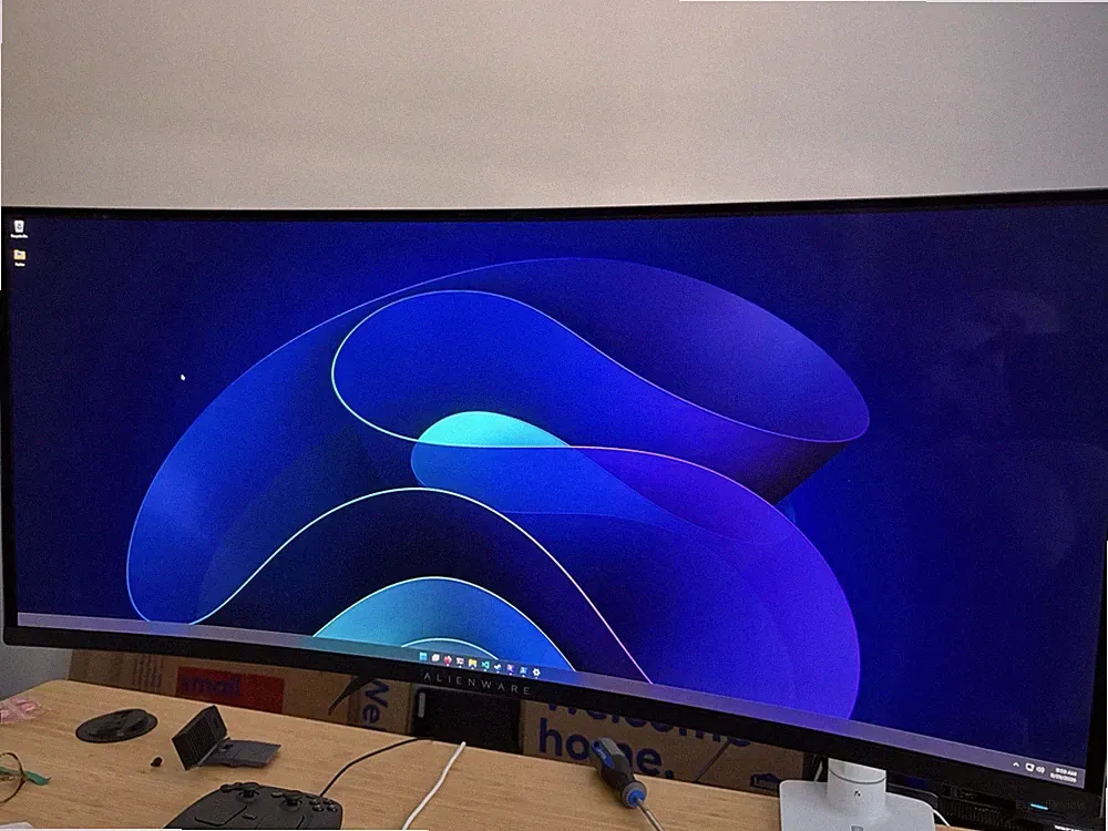 Dell AW3423DW 34 Inch Widescreen OLED Monitor 4R75F White
