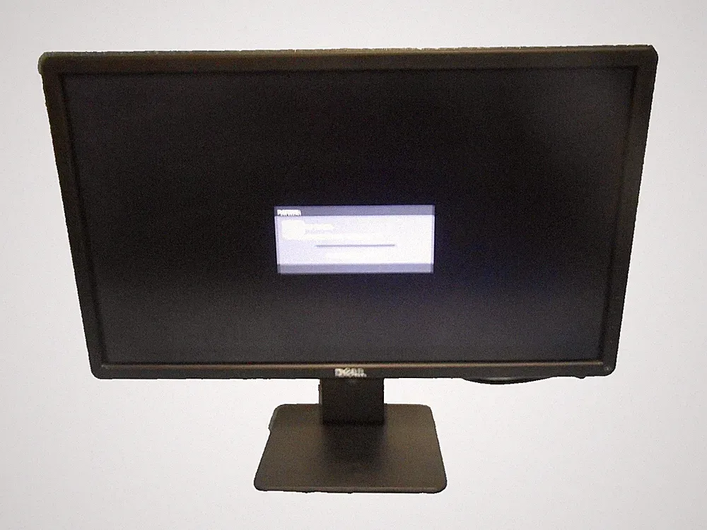 Dell E2214HB Monitor w/VGA and Power Cords .
