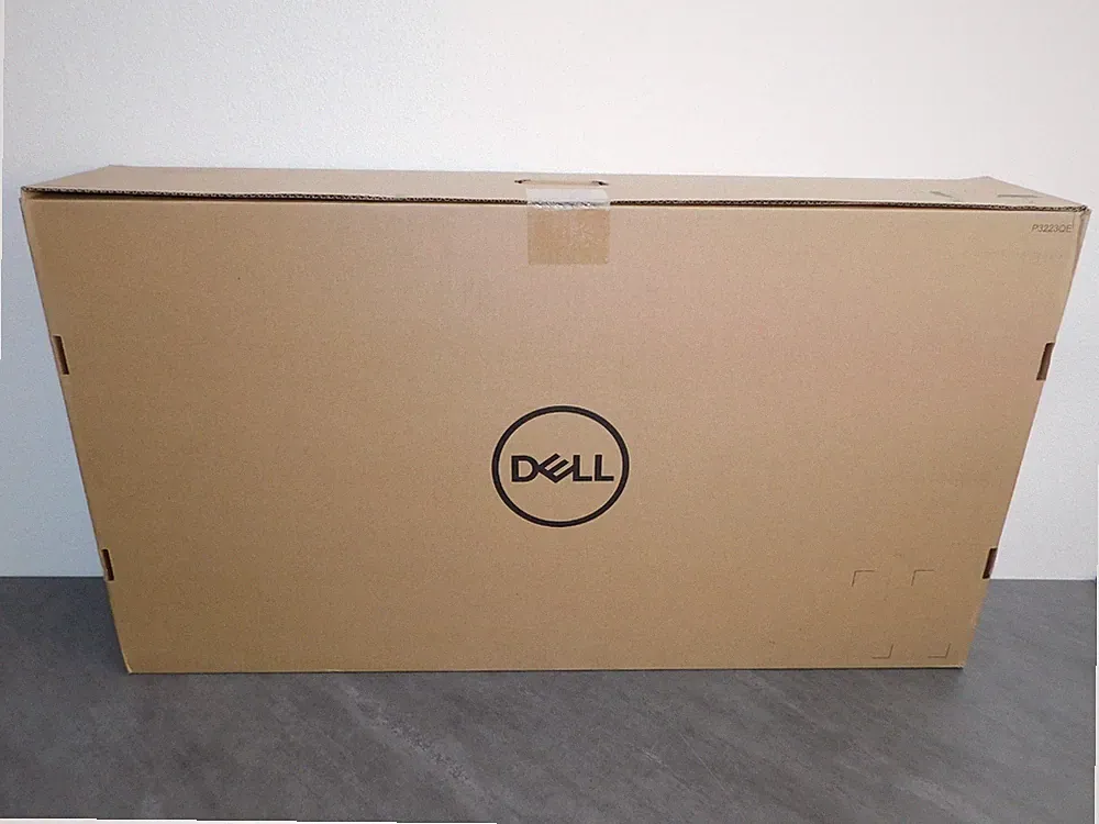 DELL P3223QE 4K Ultra HD LED USB-C Hub Monitor NEW SEALED BOX FREE SHIPPING