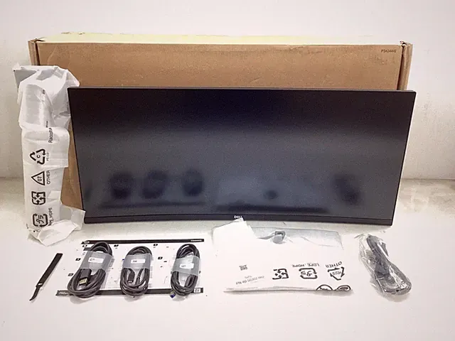 Dell P3424WE 34" Curved LED IPS Monitor - QHD 1440P - USB Type C