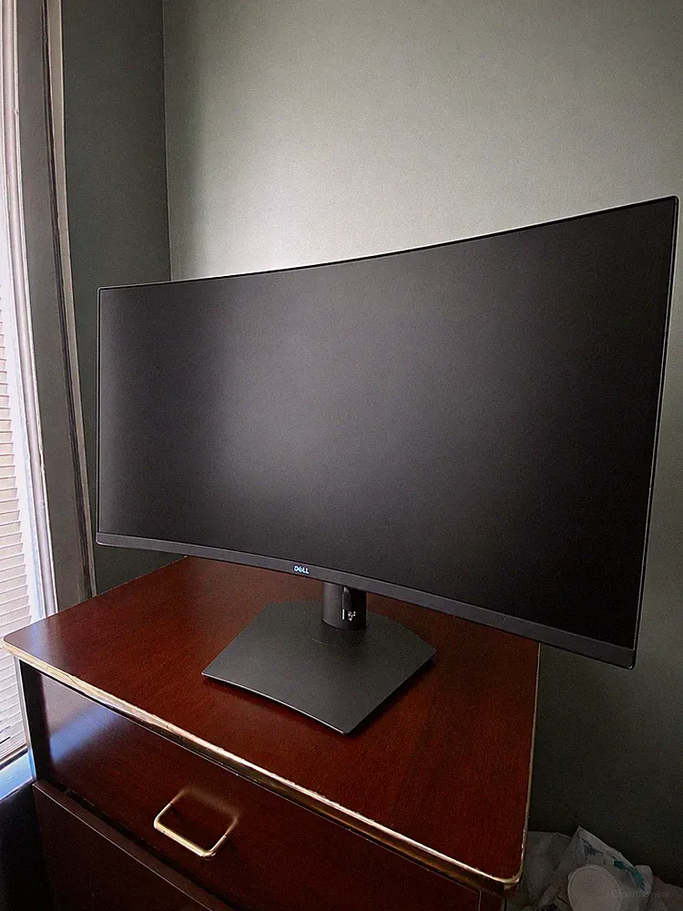 Dell S3422DWG 34 in Curved Gaming Monitor 3440x1440 144Hz 2ms VA
