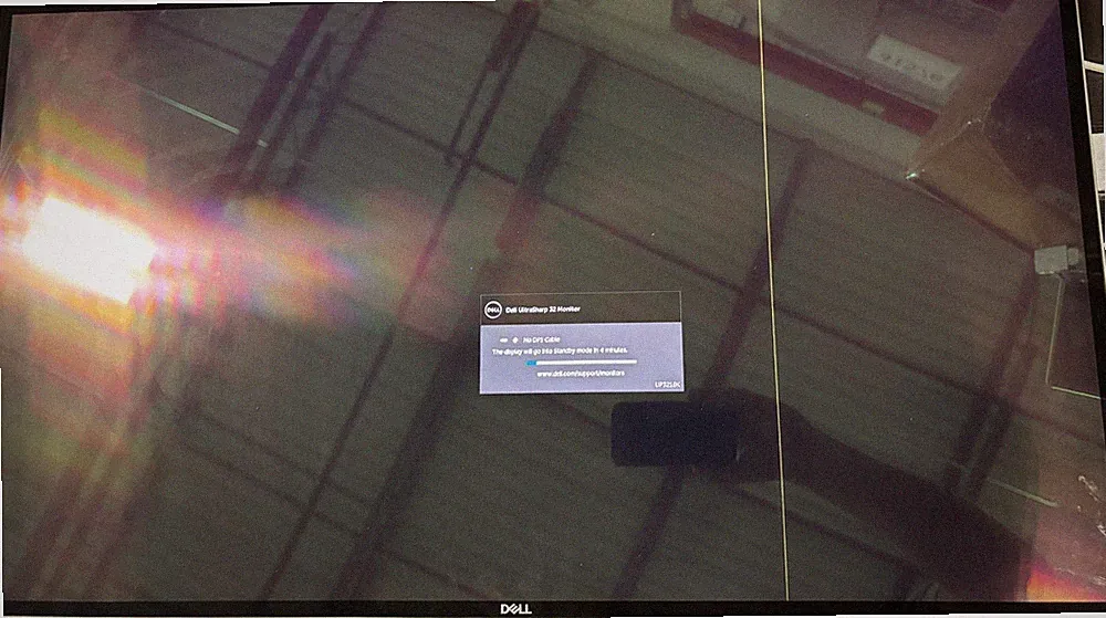 Dell UltraSharp 8K IPS Monitor - UP3218K VERTICAL LINE (#392) FOR PARTS ONLY!