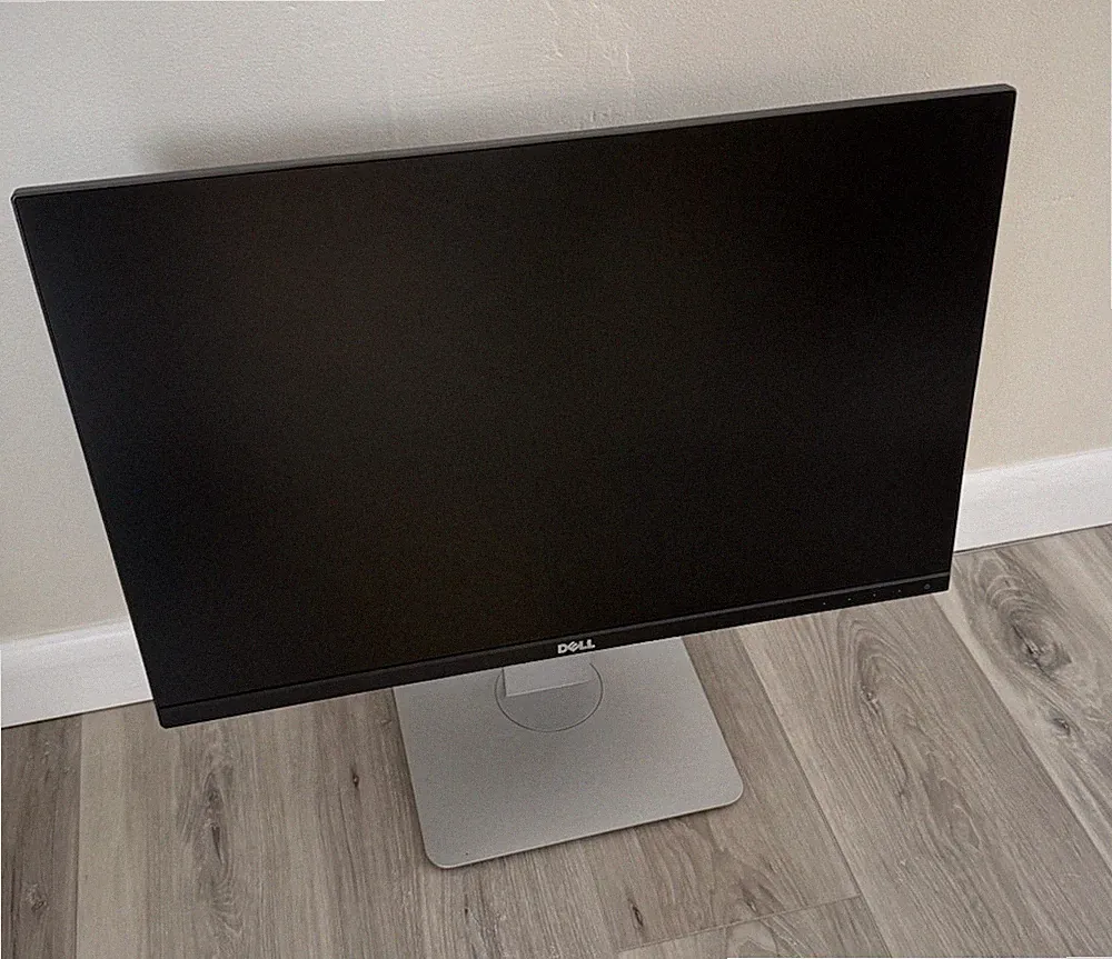 Dell UltraSharp U2415 24" Widescreen LED HDMI Monitor 1080x1200