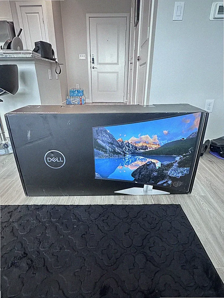 Dell UltraSharp U4025QW 40" 5K Curved 120Hz Ultrawide Thunderbolt Hub Monitor
