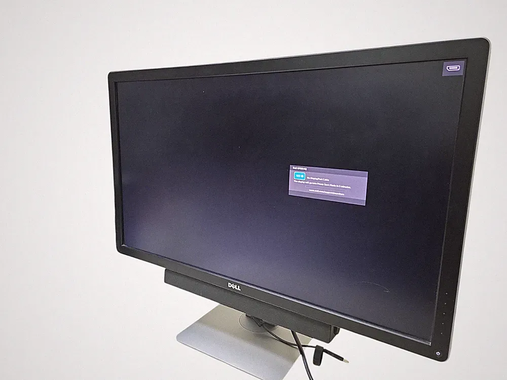 Dell UP3214QT 32" 4K IPS Ultra HD Widescreen HDMI 16:9 LED Monitor READ Tested