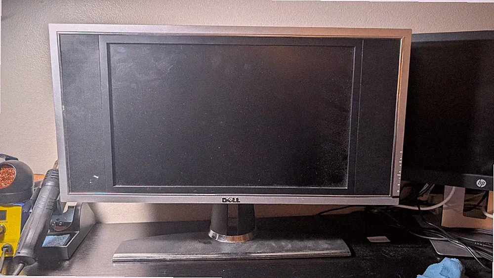 Dell W1900 19" 720p HD LCD Monitor RGB/S-VIDEO/VGA/RCA (RETRO GAMING)