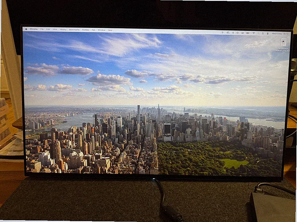 DOUGH Spectrum One 27" 4K HDR 144 Hz Monitor with USB-C Docking (Gorilla Glass)