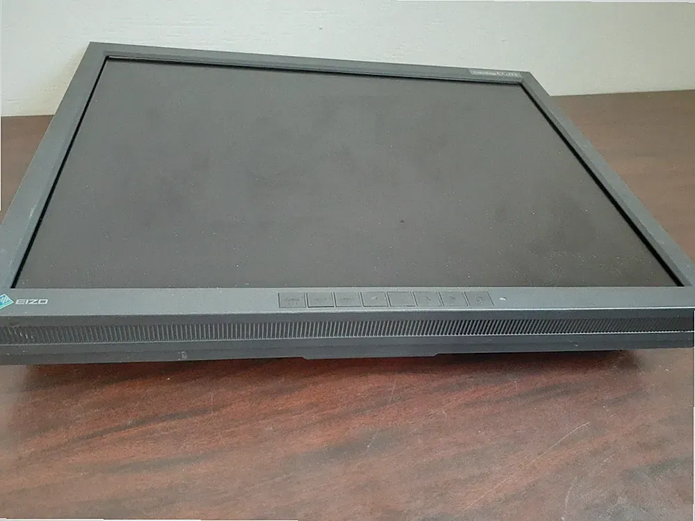 EIZO ColorEdge CG211 21.3" LCD Display monitor screen