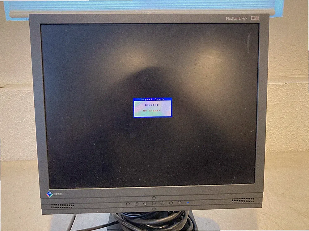 EIZO FlexScan L767 19" LCD Monitor Black Square 4:3 Retro Vintage Display