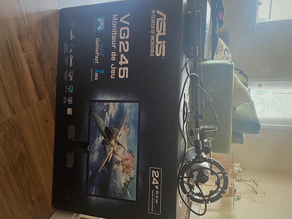 Entire ibuypower gaming PC setup for sale! (Monitor, pc, mouse, keyboard & mic)