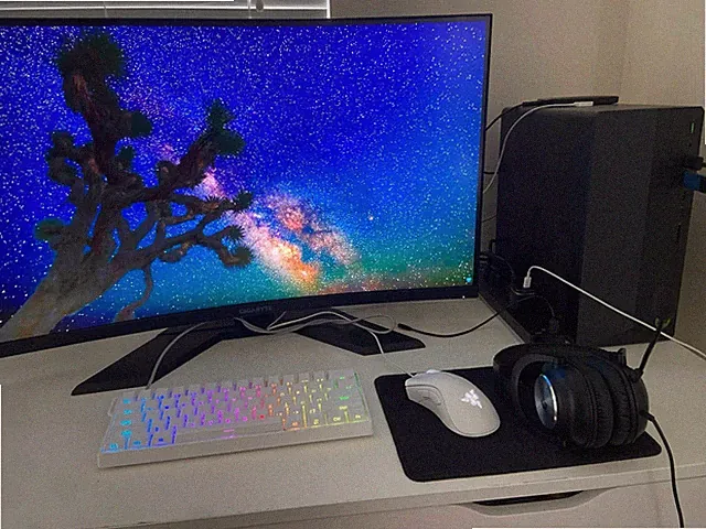 Full Gaming PC Setup Ryzen 5 5600G RX 5500 16GB RAM 2TB HDD Ultrawide Moniter