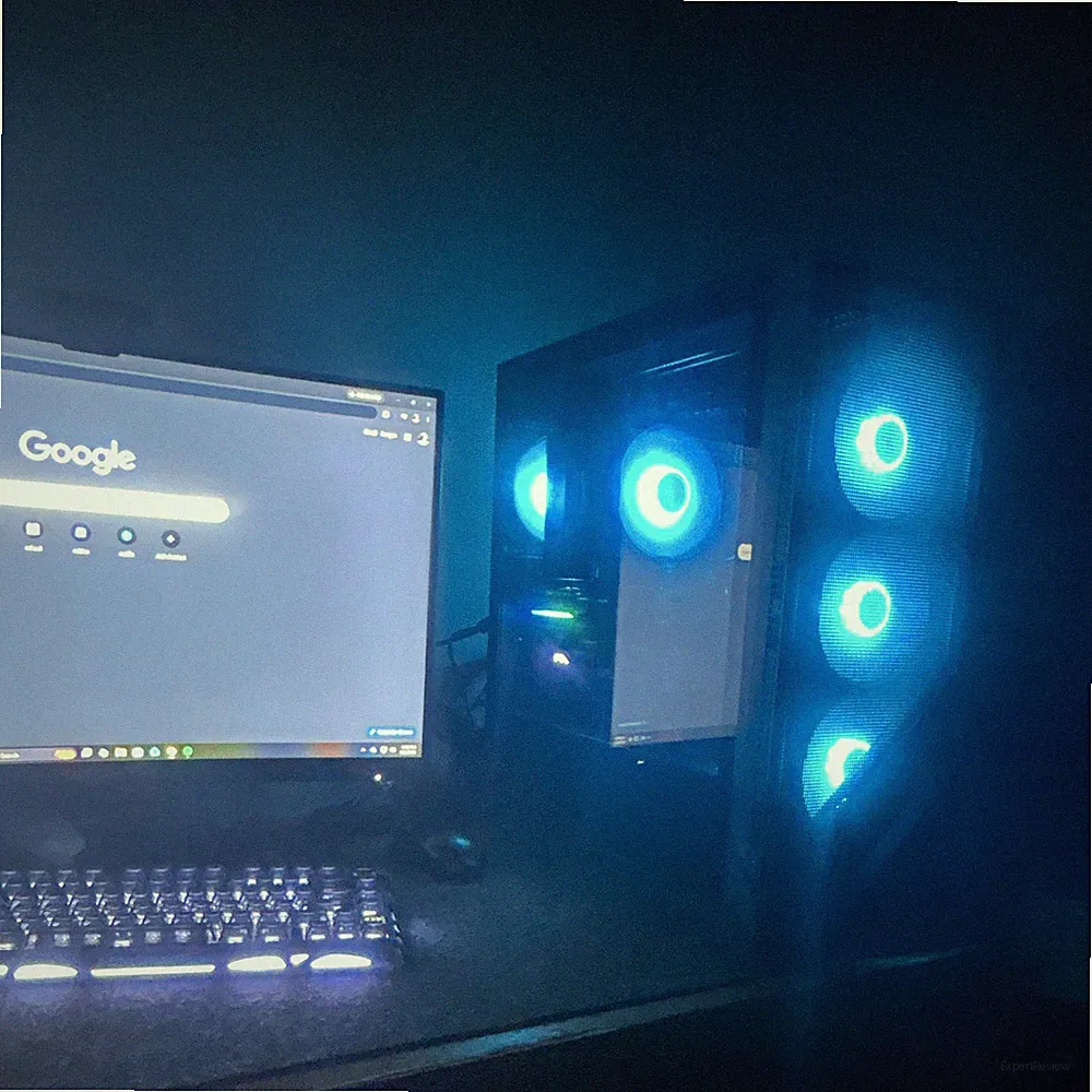 Full gaming set up; Pc, 2 monitors (280hz and 165hz) Monitor arms, cords and all