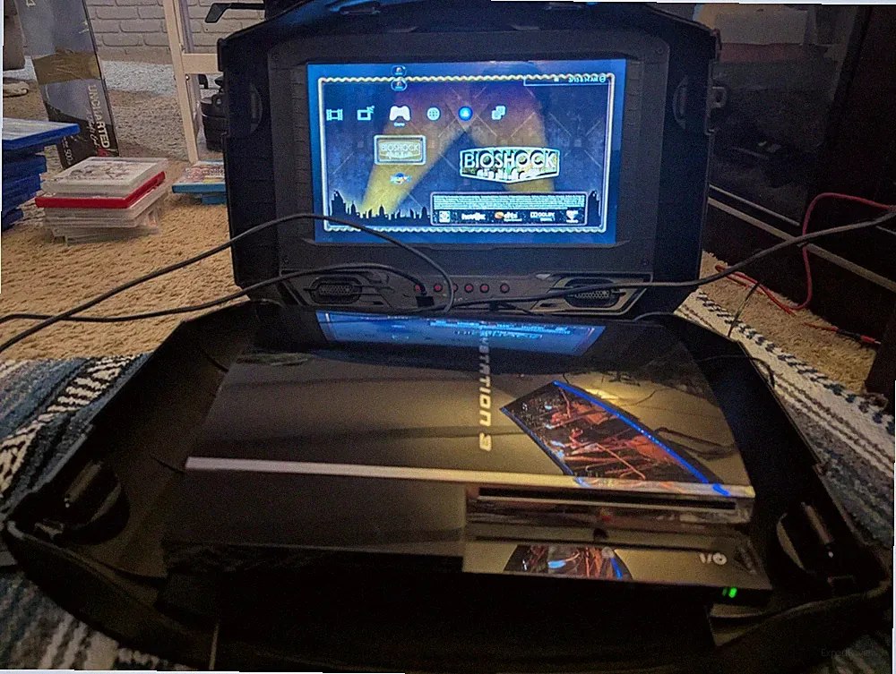 GAEMS G155 Portable Personal Gaming Monitor HDMI​​ PS3 Xbox 360 PS4 Case