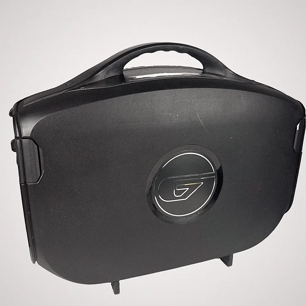 GAEMS G190 Vanguard 19” Portable Gaming Monitor Case PS4 Xbox One Powers On