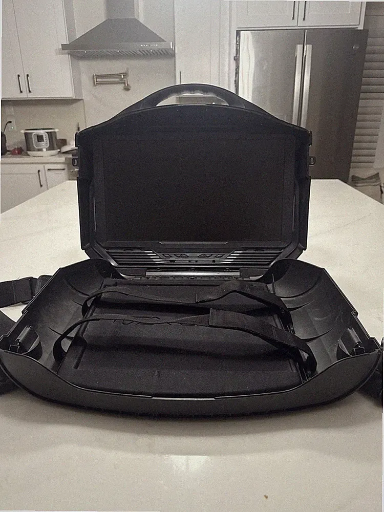 GAEMS G190 Vanguard Portable Gaming Case 19" Monitor with Power and HDMI Cables