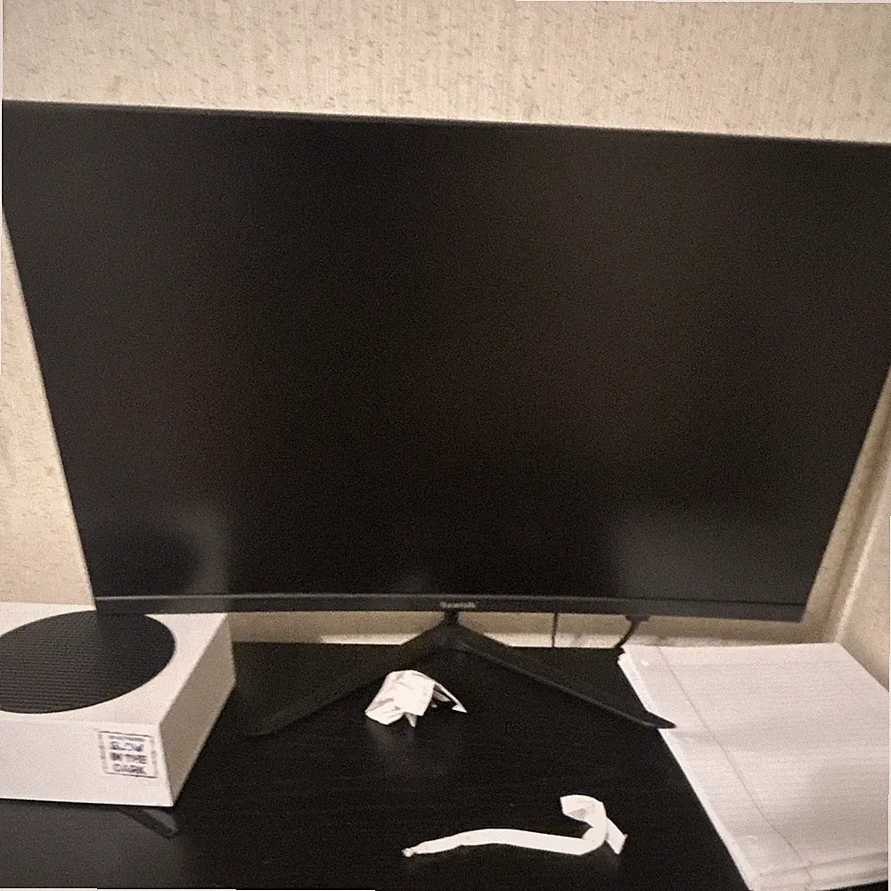 GameMax 31-39.9in Curved Monitor 16:9 HDMI & VGA Inputs Black