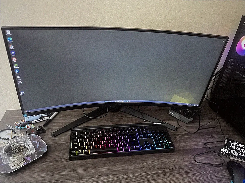 Gaming Monitor 120Hz High-Performance Gaming Accessory 32in