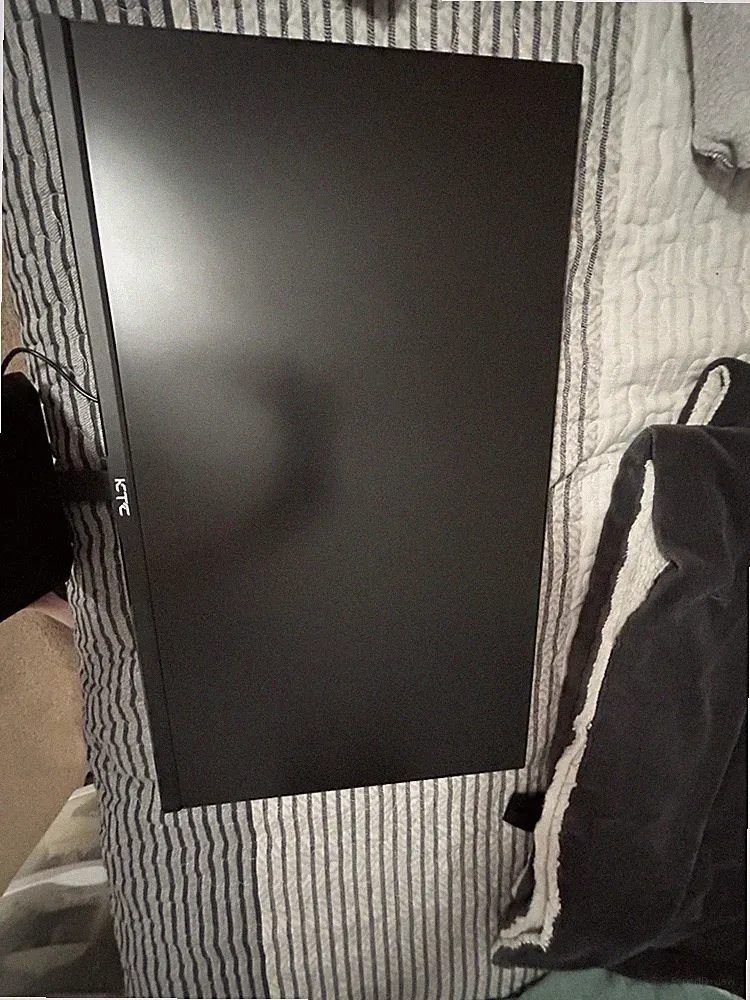 Gaming monitor barley touched and runs smoothly slightly used