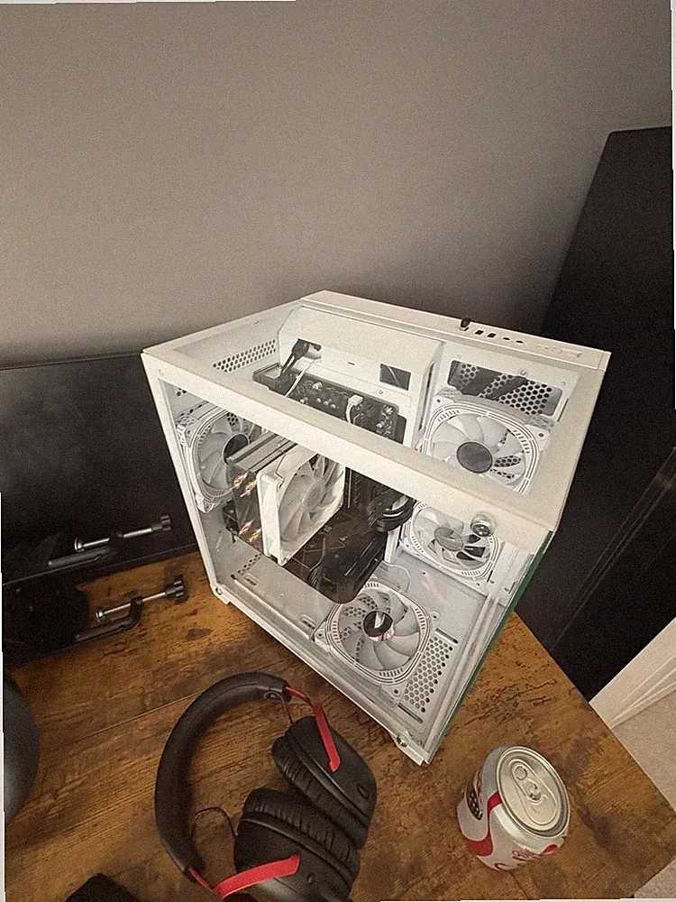 Gaming pc 4060, r5 5500 16gb ram 512gb storage. 240hz monitor keyboard and mouse