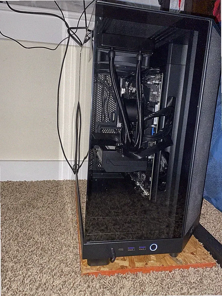 Gaming PC Full Setup RTX 4070, 280Hz Monitor, Razor Vaper V3 Pro Mouse