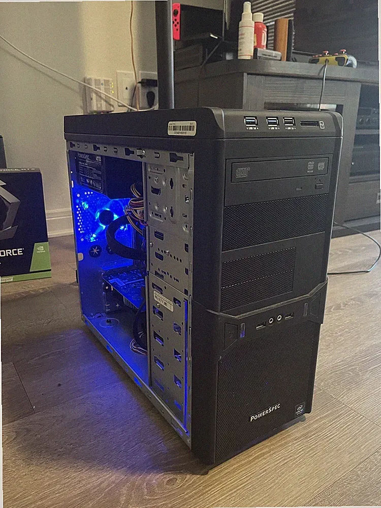 Gaming PC + Monitor (Bundle)