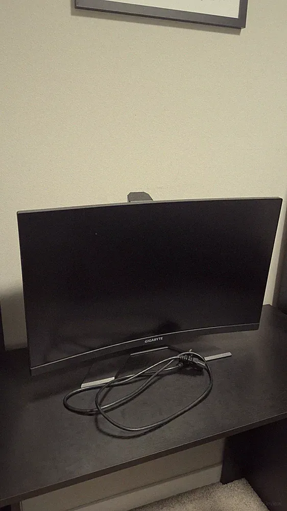 GIGABYTE Curved Screen Computer Monitor Display, Black