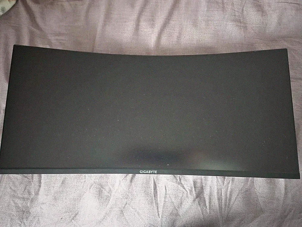 Gigabyte G34WQC 34" 144Hz HDR Ultra-Wide Curved VA Gaming Monitor