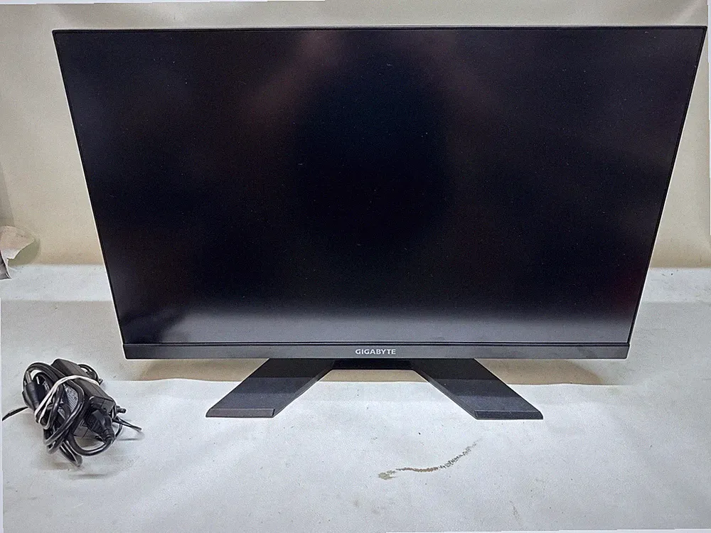 GIGABYTE M27Q 27" 165 Hz 1440P GAMING MONITOR W/ BOX