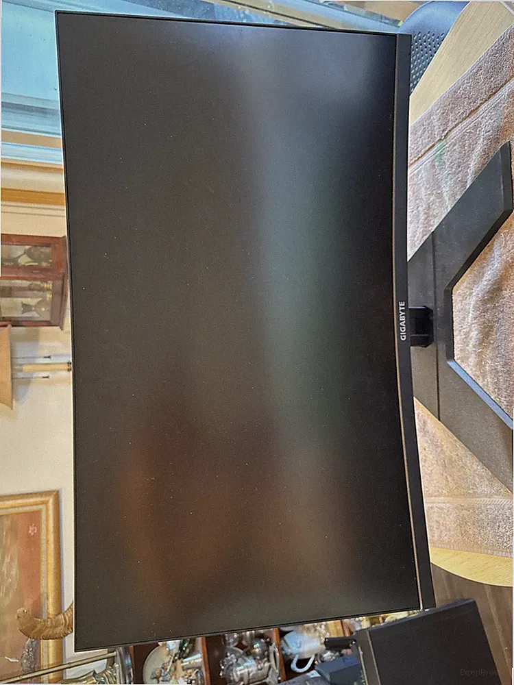 GIGABYTE M32UC 32" 144Hz 4K UHD Curved Gaming Monitor 3840x2160