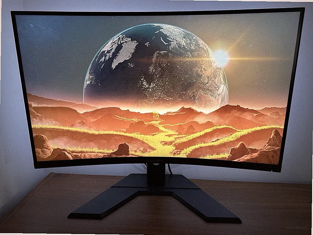Gigabyte M32UC 32" 4K UHD 144Hz (160Hz OC) Curved VA Gaming Monitor