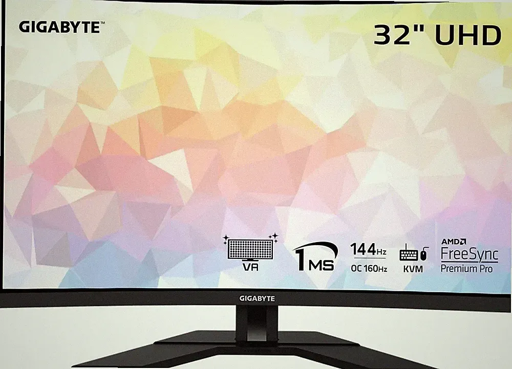 GIGABYTE M32UC 32" 4K UHD Curved Gaming Monitor – 144Hz / OC 160Hz – HDMI 2.1