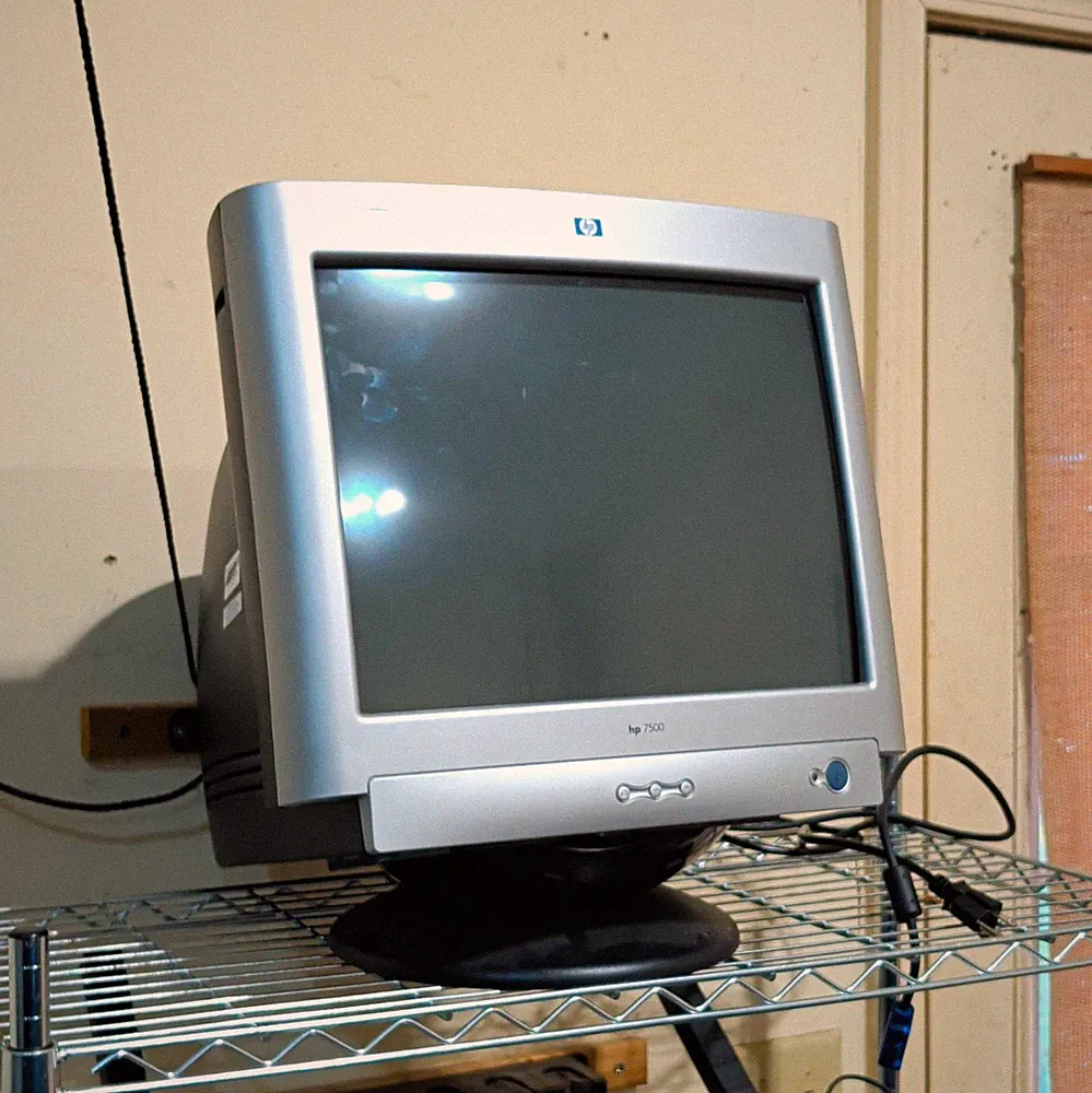 CRT Curved