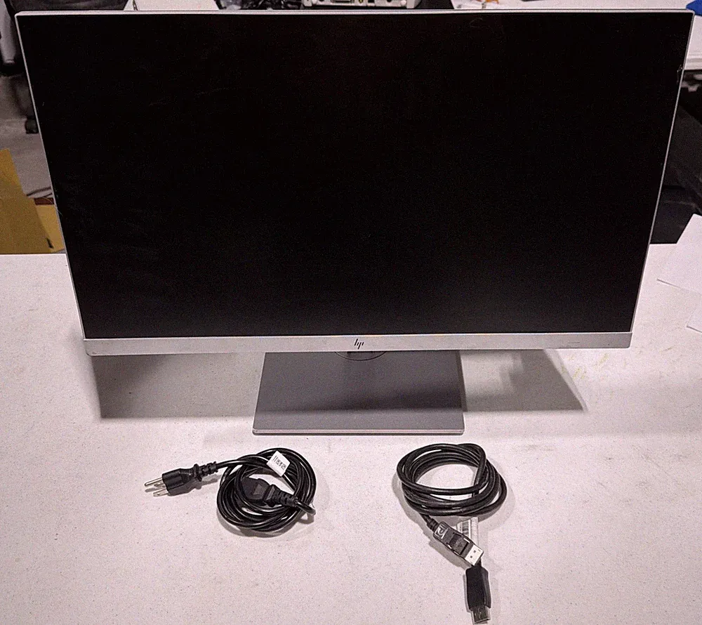 HP EliteDisplay E243 24" Widescreen HDMI LED Monitor 1920 x 1080 w/ Cables