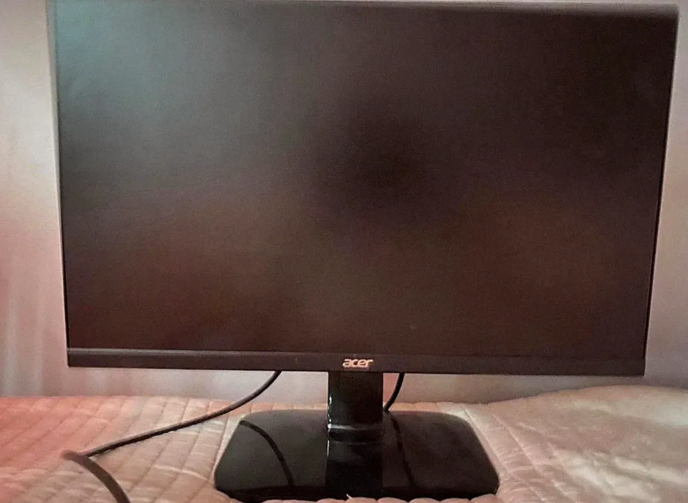 HP Envy i5-10400 Desktop + Acer 21.5 Monitor + Razer Chroma Gaming Keyboard