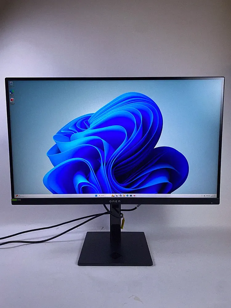 HP OMEN 27qs 27" Gaming Monitor QHD 240Hz 1440p IPS FreeSync G-SYNC Compatible