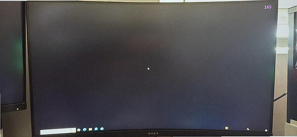 HP OMEN 32c 31.5" 165Hz Curved Screen Gaming Monitor