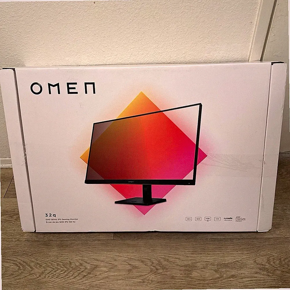 HP OMEN 32q 31.5" QHD 165Hz Widescreen Gaming Monitor, Black