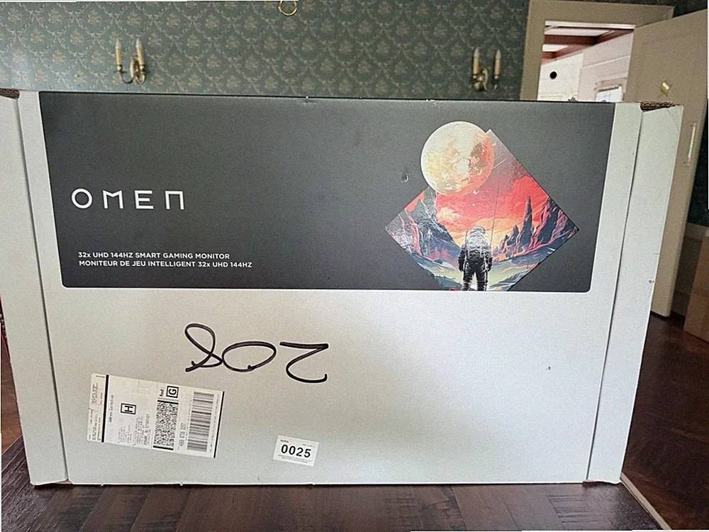 HP Omen 32x 31.5" 4K UHD 144Hz Gaming Monitor