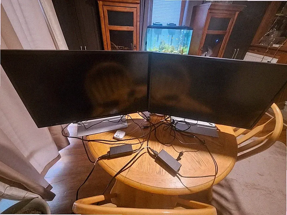 HP Pavilion 27" 32Q Monitor