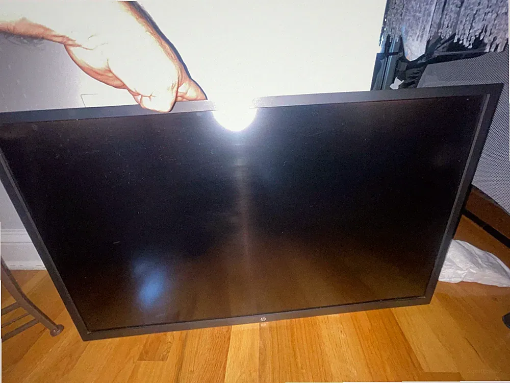 HP Pavilion 32" QHD Display Monitor with NO Stand WITH Power Cord 4WH45AA(DR)