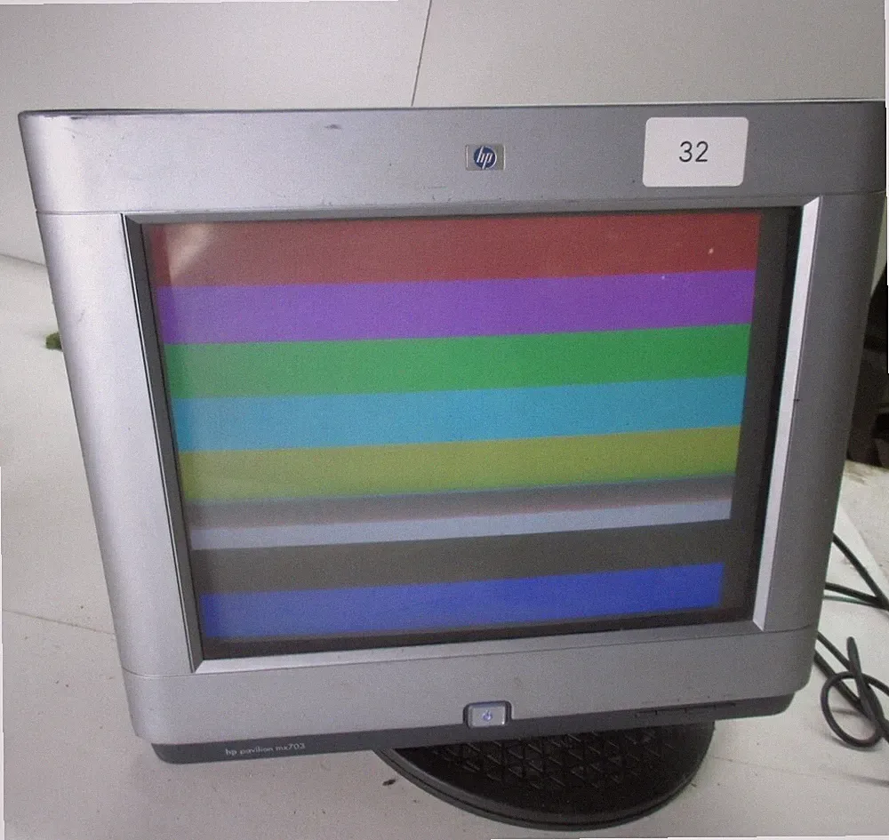 HP Pavilion mx703 17" Flat Screen CRT Monitor Tested - No Stand
