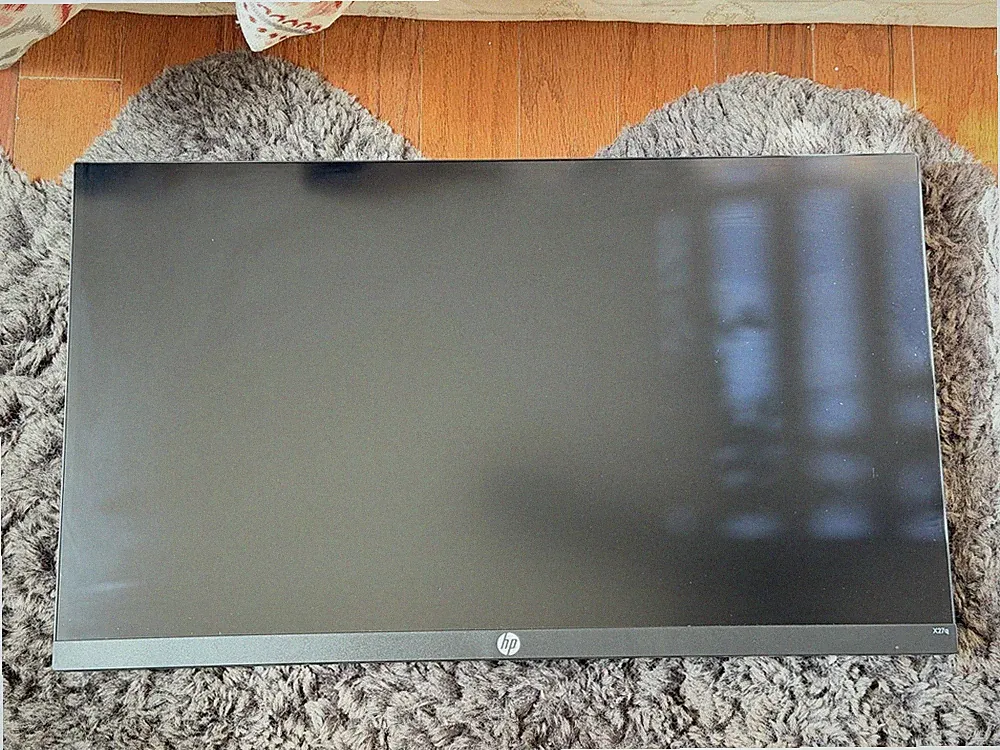 HP X27q 27-inch 1440p IPS 165Hz Gaming Monitor - LIM101 Revision