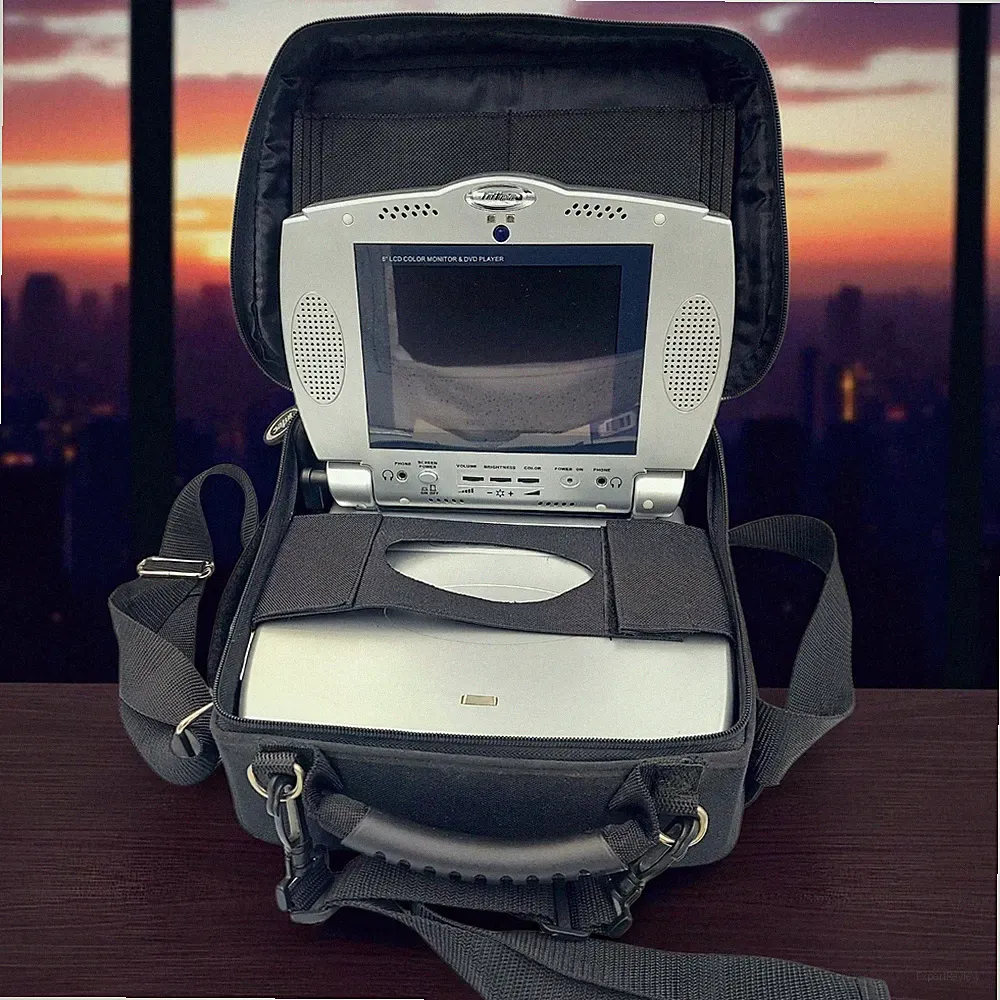 Intec Car DVD/VCD G9300 Portable LCD Screen Monitor - Tested Works Travel Case
