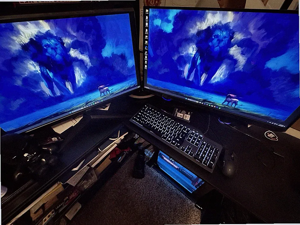 Lenovo Legion 7i Gen 8 (RTX 4080) + Samsung & Acer Monitors
