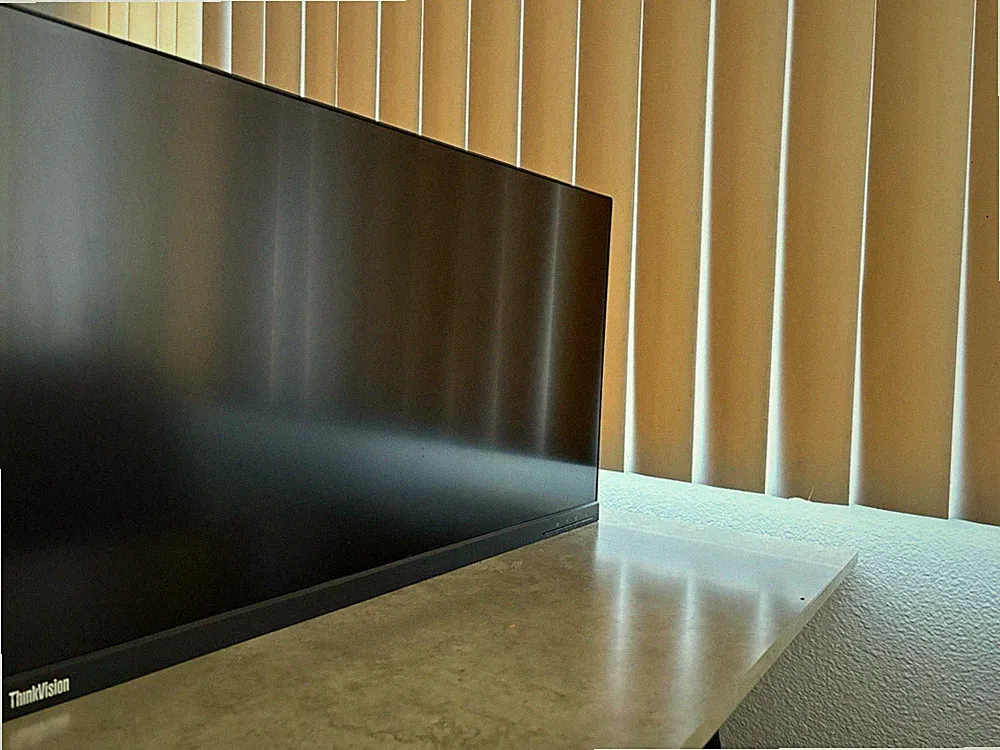 Lenovo ThinkVision P27u-10 27in 4K UHD LCD Slim Bezel DP HDMI Black