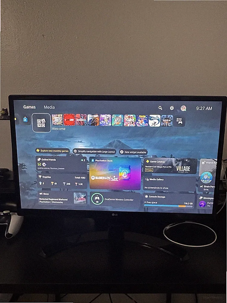LG - 24” Gaming monitor 4K 60HZ