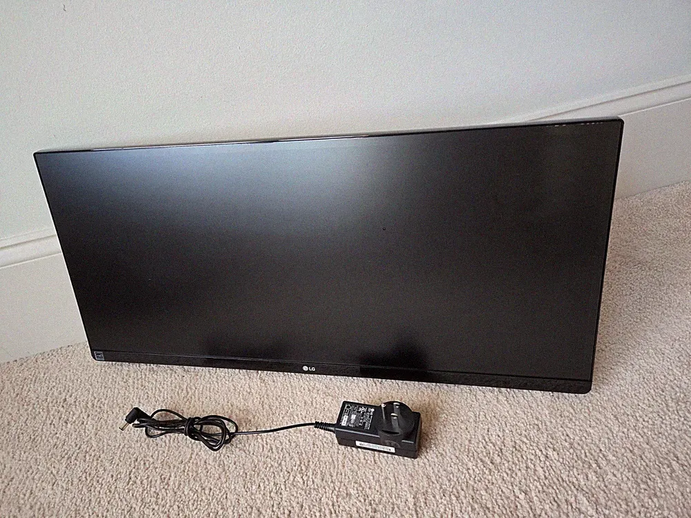 21:9 25 Inch