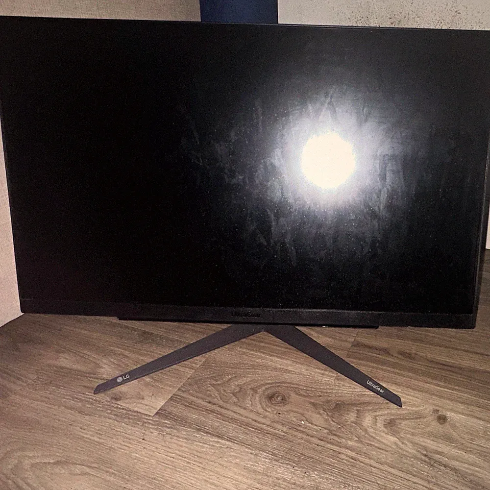 LG 27 GR83Q-B 27-inch Ultragear QHD (2560x1440) IPS Gaming Monitor, 240Hz, 1ms