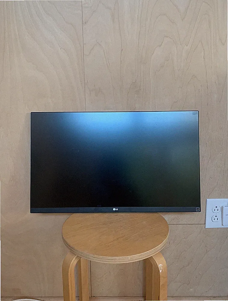 LG 27BL85U-W 27'' 4K UHD HDR IPS LED Monitor