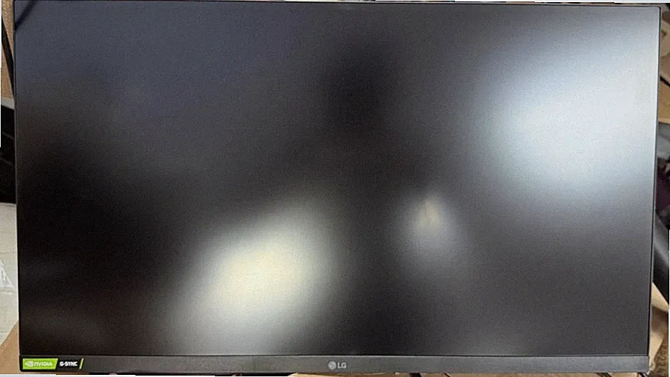 LG 27GP83-B 27" UltraGear QHD 1440p 165Hz 1ms IPS G-Sync Gaming Monitor - F8